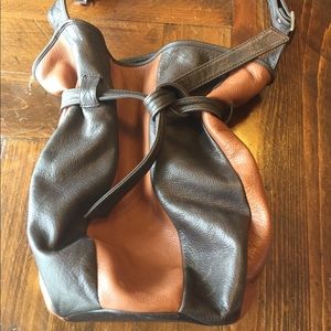 Salamander two tone super soft leather bag!